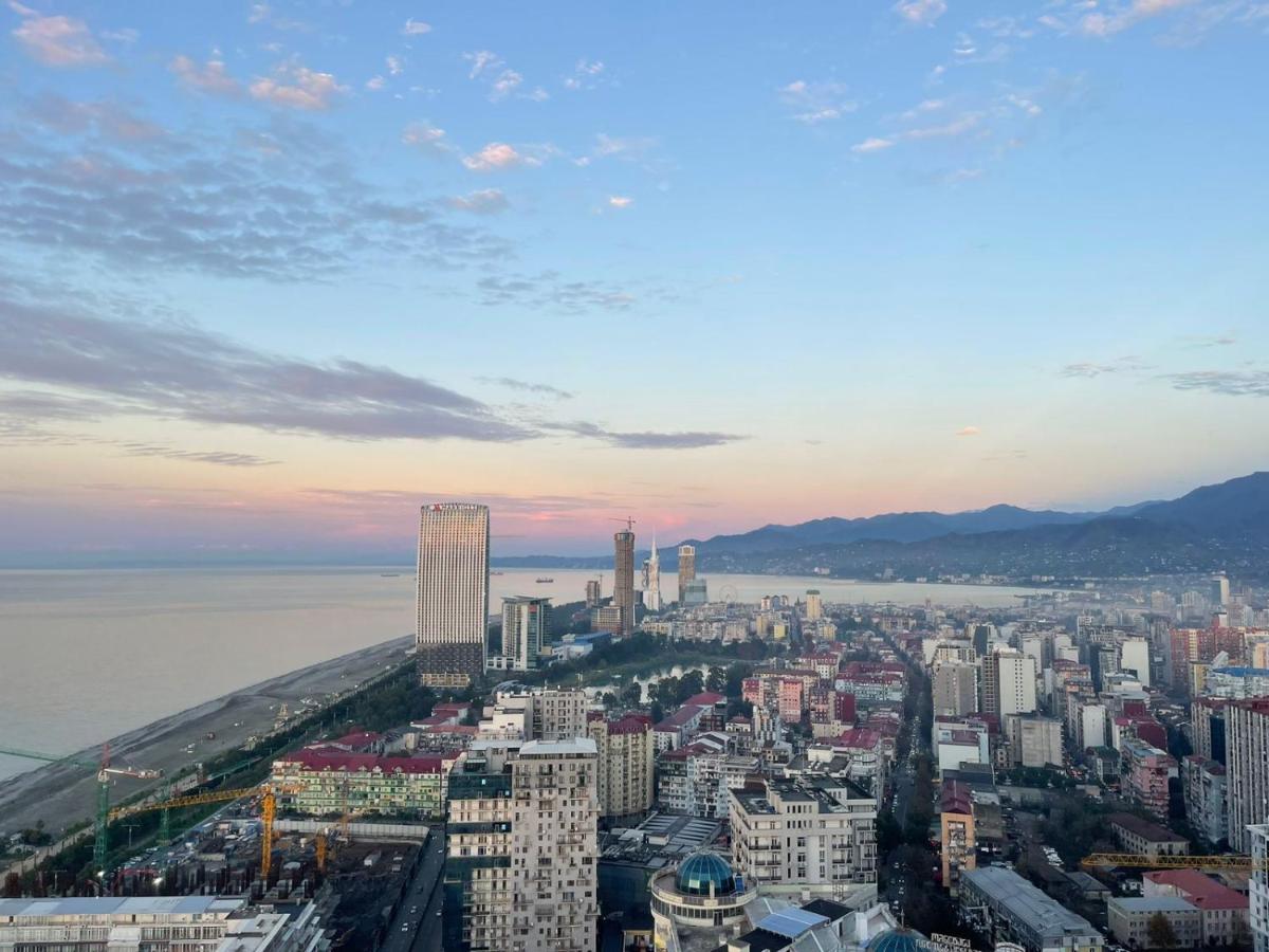 Black Sea Batumi Hotel Orbi City Exterior photo